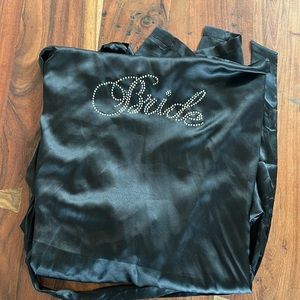 NWOT Victoria’s Secret Bride Robe Women’s M/L with pockets